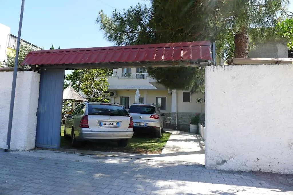 Beach House - Bedroom For 5 People - 1St Floor Velipoje 0*,  Albania