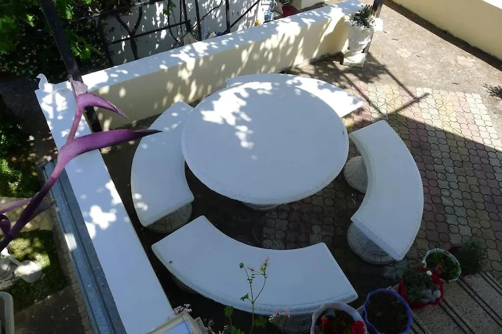 Beach House - Bedroom For 5 People - 1St Floor Velipoje Holiday home