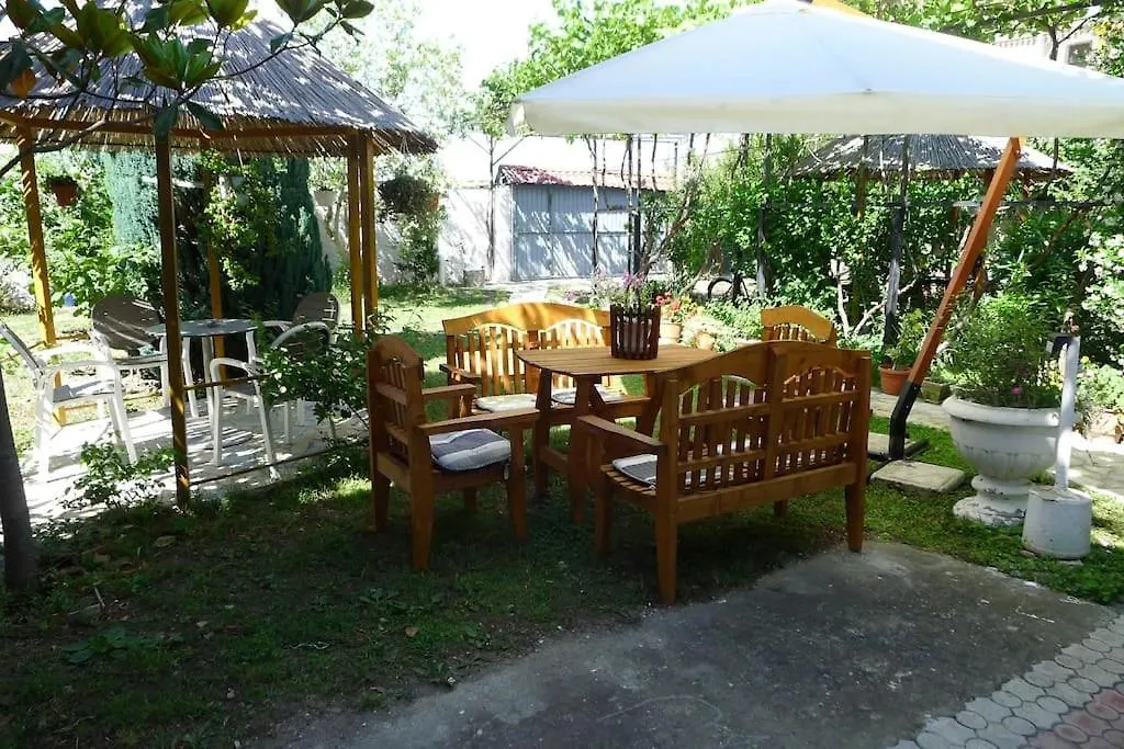 Beach House - Bedroom For 5 People - 1St Floor Velipoje Albania