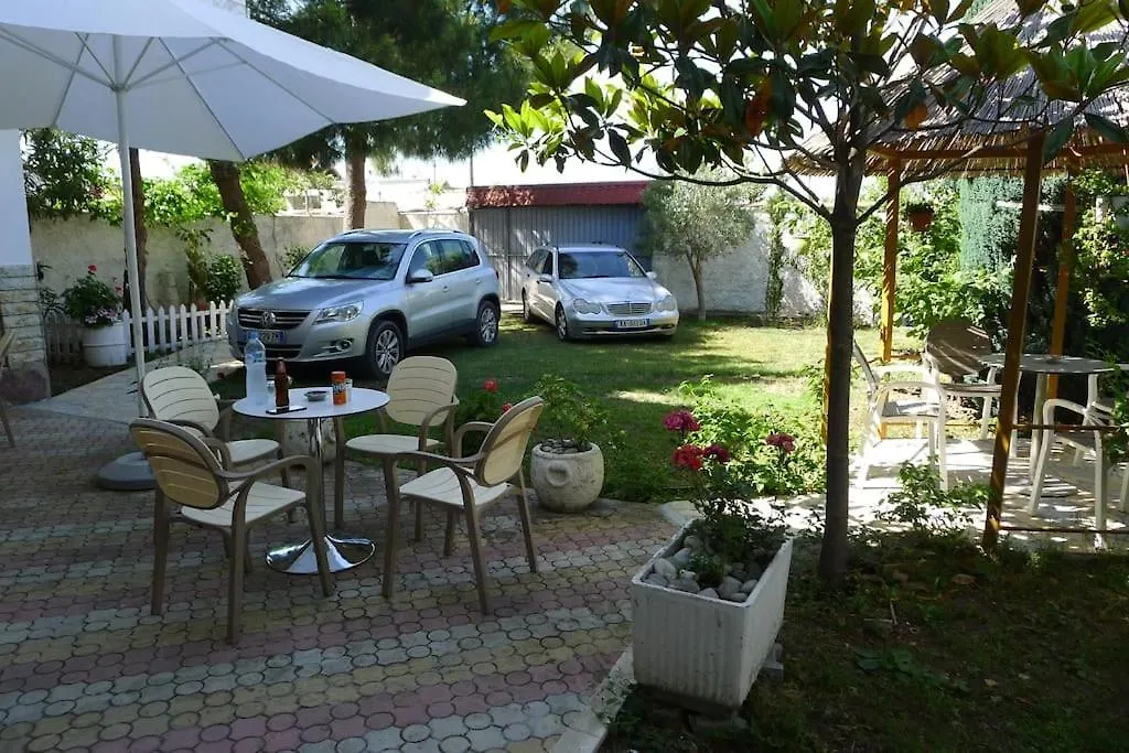 Beach House - Bedroom For 5 People - 1St Floor Velipoje